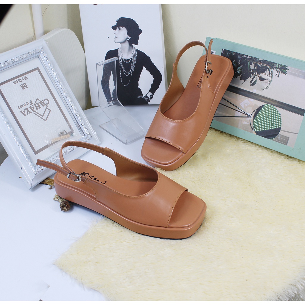 Sandal SelopTali Wanita Terbaru 2023 Sandal Flatfrom Slop Wanita Kekinian Tali Gesper Sandal Slop Wanita Terbaru