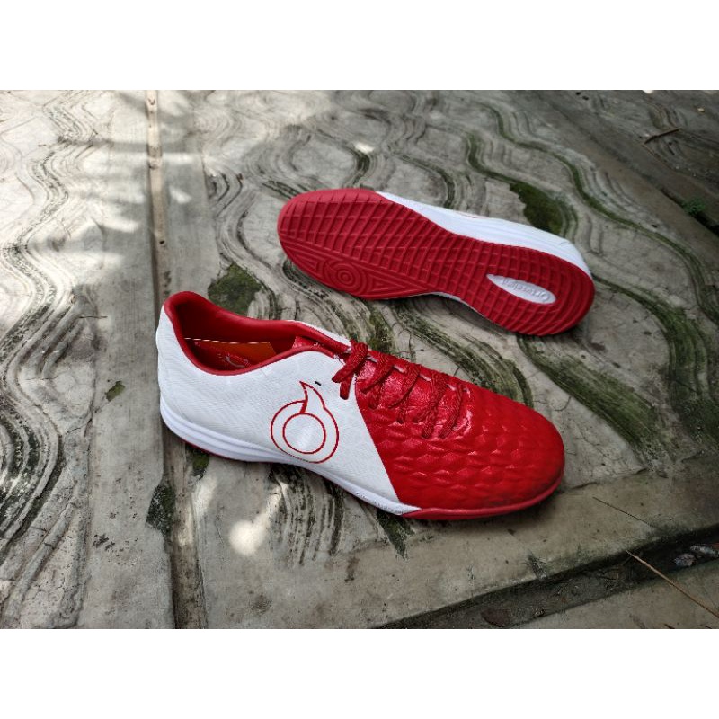 ortuseight sepatu futsal forte orochi in