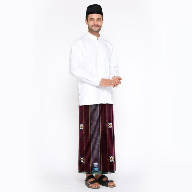 Sarung BHS Classic Gold Motif SSB Merah Maroon