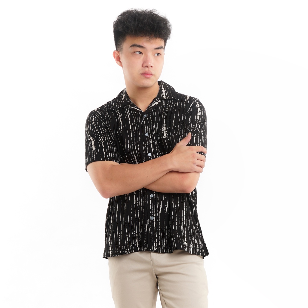 819 Kemeja Pria Lengan Pendek Kemeja Hawai Hawaiian Shirt Kemeja Motif Rayon Kemeja Pantai Pria Kemeja Santai Kemeja Vintage Ready Hingga Big Size Motif Black Salur