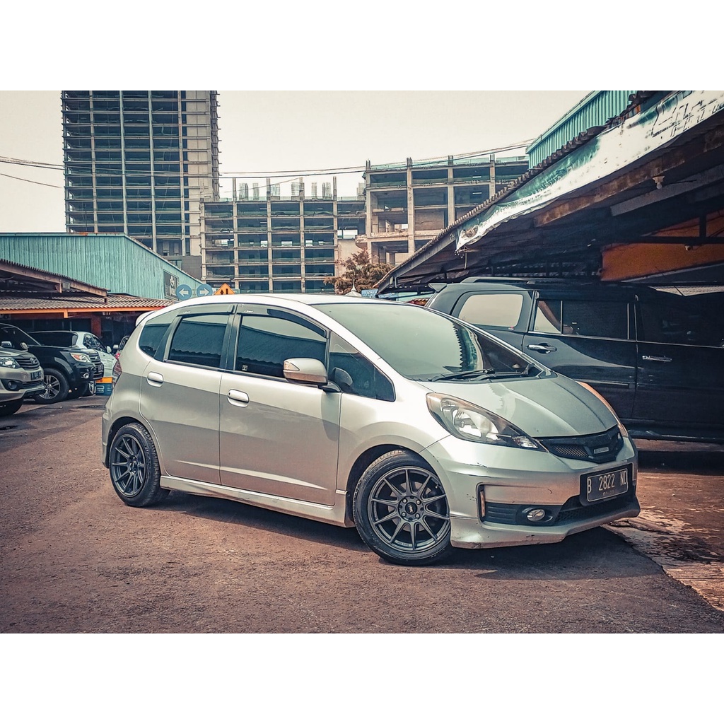 PAKETAN VELG HSR HONDA JAZZ R16 BAN ZEETEX 195/50 R16 HSR SHINJUKU