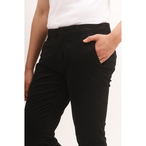 MANZONE Celana Panjang Pria Chinos CROFT 01-BLACK