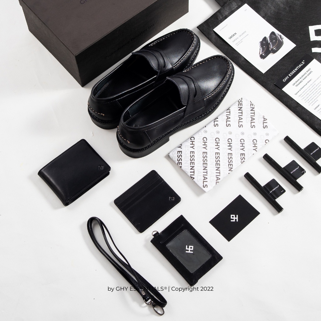GHY ESSENTIALS Paket Bundling - Sröen Loafer + (Eau De Parfume/Chauman Wallet/Jethize Cardholder/Clero Lanyard, Tinqeer Keychain, Goodie Bag)