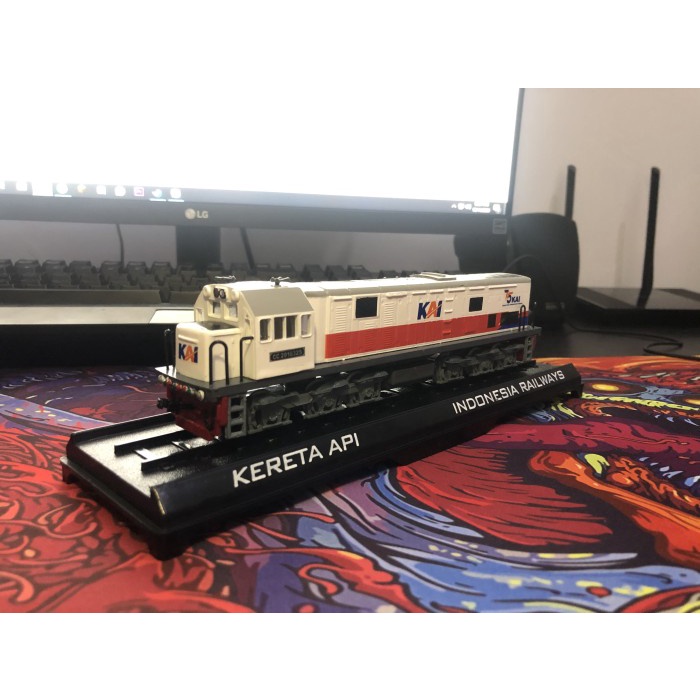 Miniku Miniatur Lokomotif Cc201 Logo Baru Kai 2020
