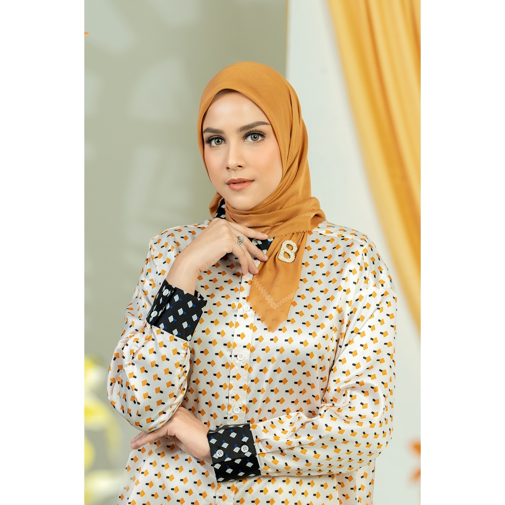 Today's Scarf - Honey