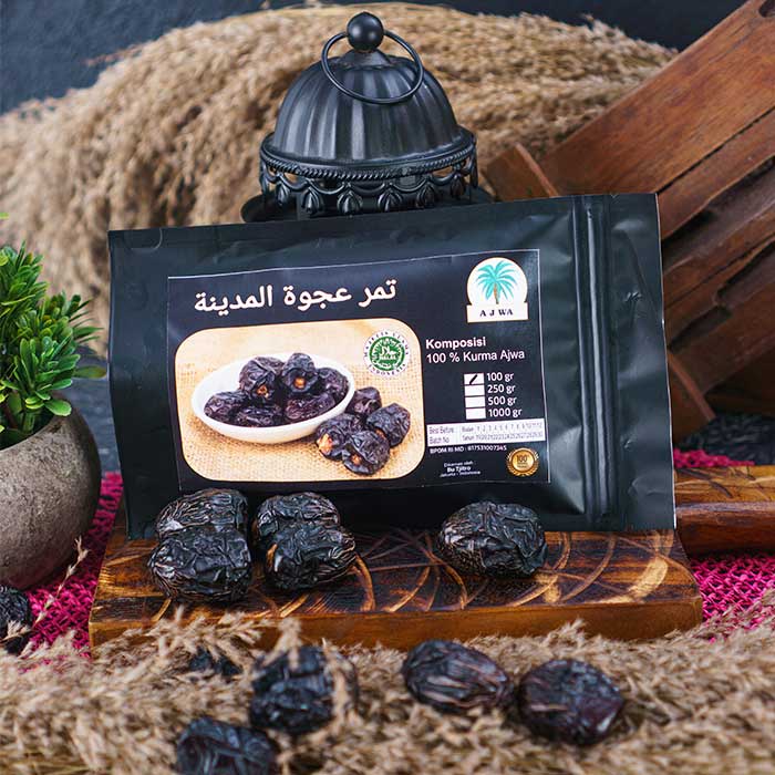 Kurma Ajwa Madinah Al-Fakhiroh 500 Gram Size Besar Empuk Lembut Fresh Original Madinah Almunawarah ( Link baru )