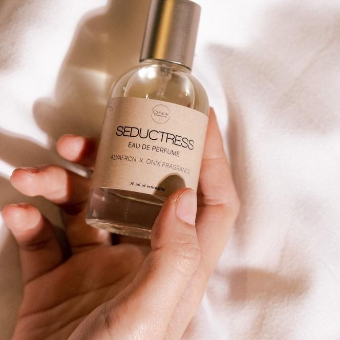 ♡ ONIX SEDUCTRESS ➦