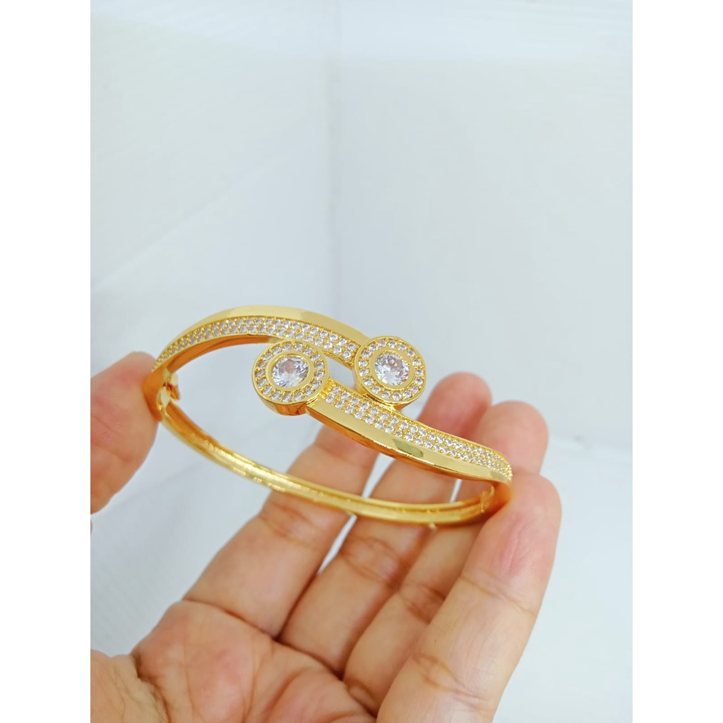GELANG TANGAN PERHIASAN IMITASI LAPIS EMAS