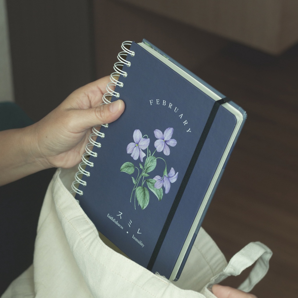 

Notebook / Journal A5 Birth Flower Series - Violet