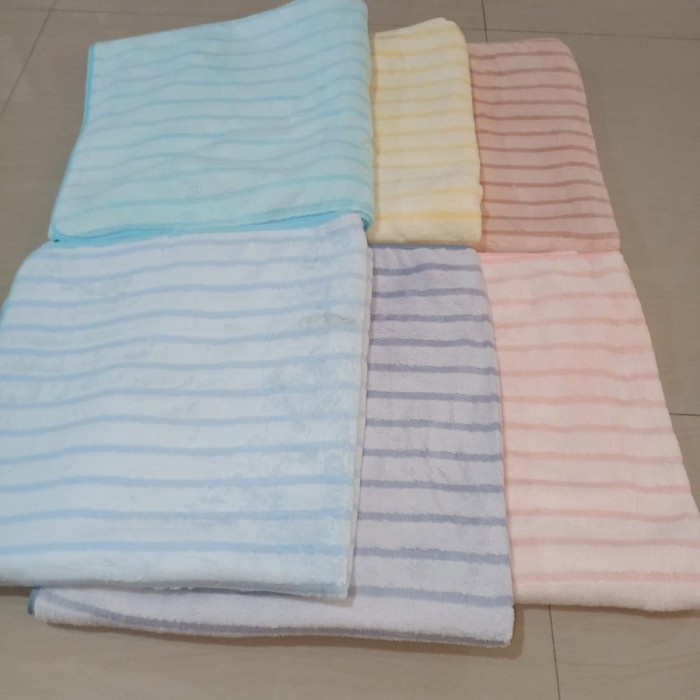 

Terlaris Micro Bulu Salur Kecil 70X140