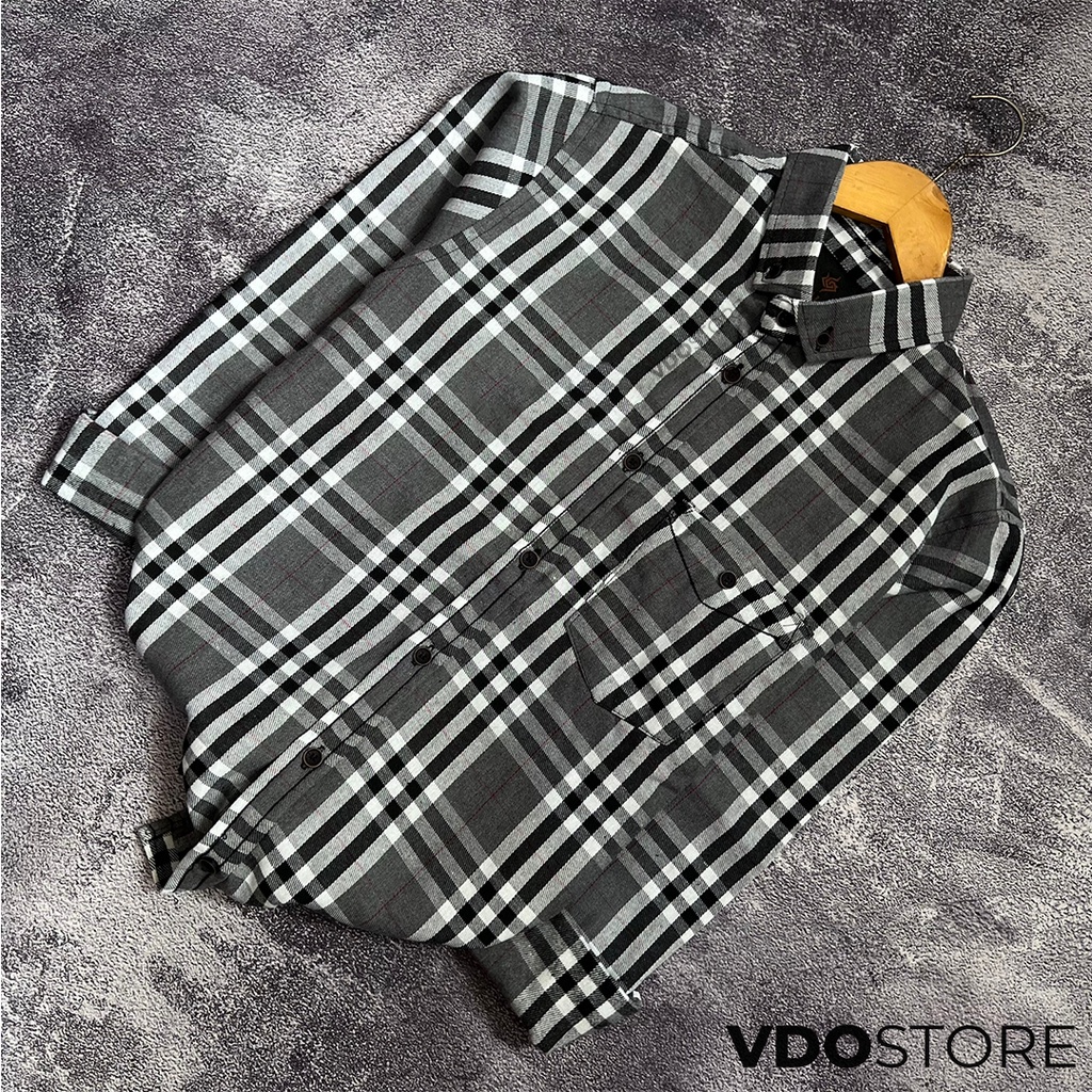 KEMEJA FLANEL PRIA 42B GRAY BRUBERRY - M L XL - KEMEJA LENGAN PANJANG VDOSTORE DEWASA BAJU FLANNEL TANGAN PANJANG HITAM NAVY ABU MOTIF KEMEJA COWOK MURAH DEWASA SANTAI TEBAL KUALITAS IMPORT BAJU CATUR PANEL FANEL