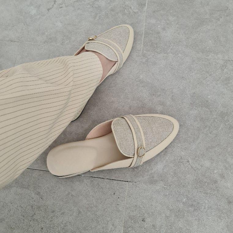 REKOMENDASI Bloomberg - No.2 terlaris Sepatu Wanita Big Size '41-45 - " ZOYA"