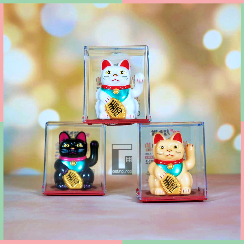 Patung Pajangan Hiasan Boneka Kucing Hoki Fengshui Rejeki Rezeki Lucky Fortune Cat Keberuntungan Maneki Neko Maneko Neki Mainan Keramik Mobil Meja Cina China Jepang Baterai Solar Tangan Goyang Gerak Bergerak Berotot Muscle Jumbo Besar Mini Lucu Imut Murah