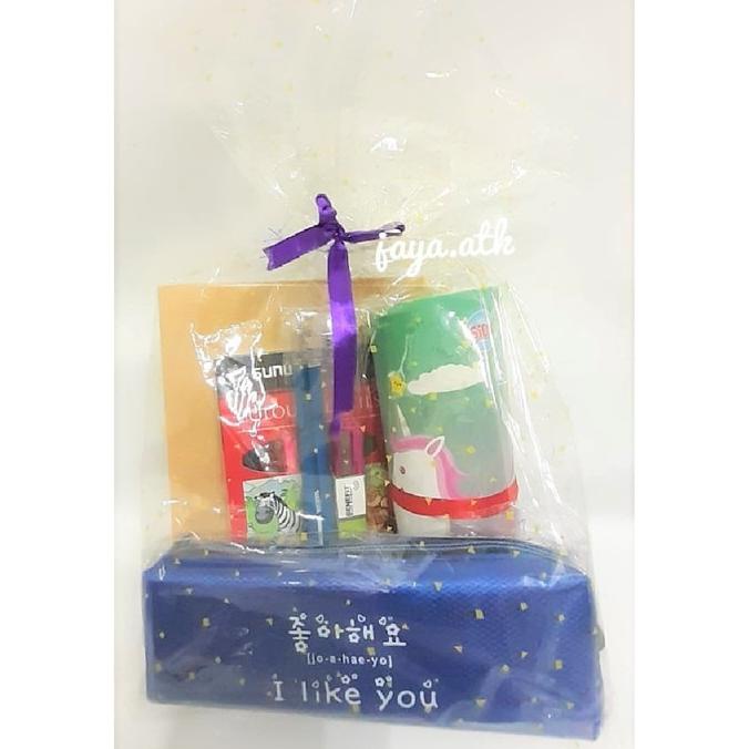 

PAKET ALAT TULIS BINGKISAN KADO ULTAH SOUVENIR PLUS PENSIL WARNA .