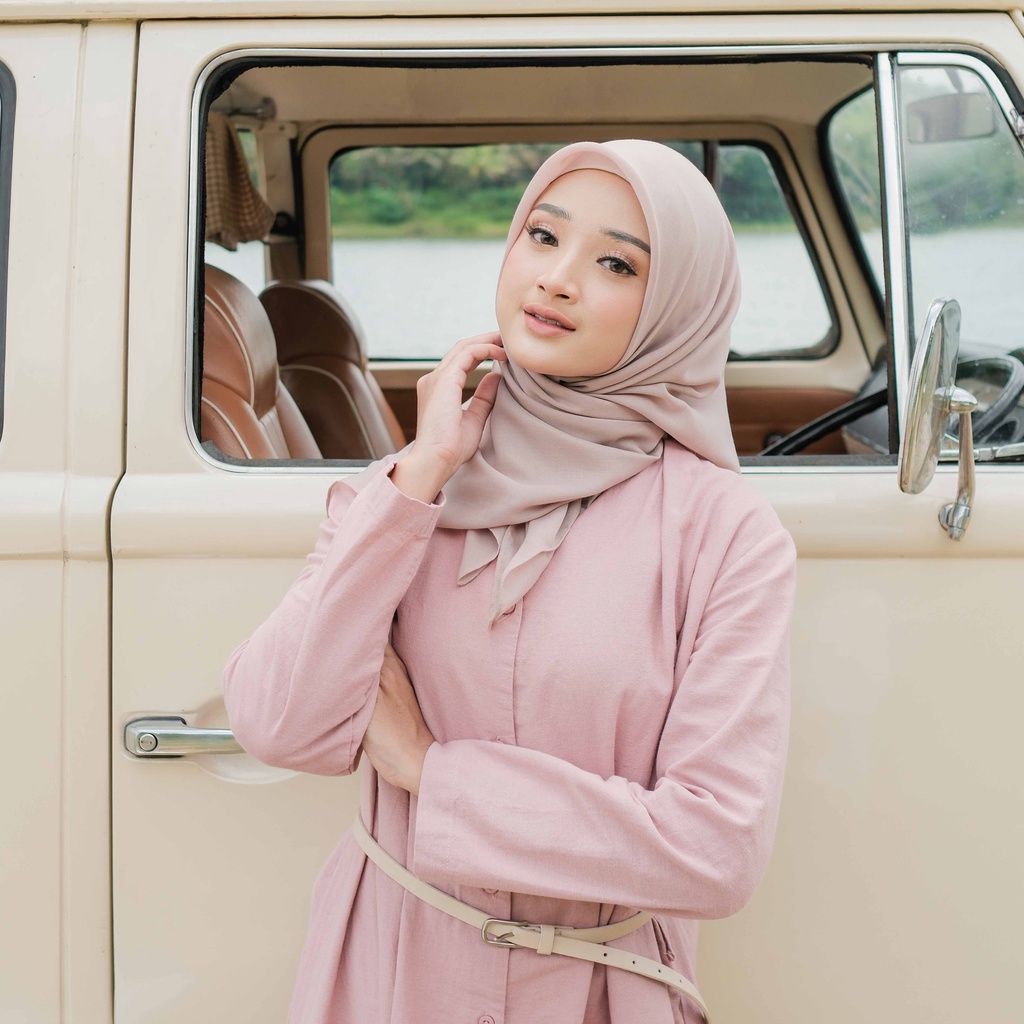 ALIF HIJAB POLOS SEGI EMPAT PARIS PREMIUM KOREA - BROWN RICE ( SPL-D1-014 )
