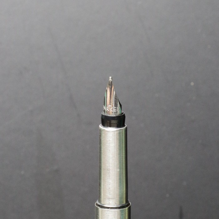 

(1993) Parker Vector Brushed Steel Fountain Pen FPL22LUX24