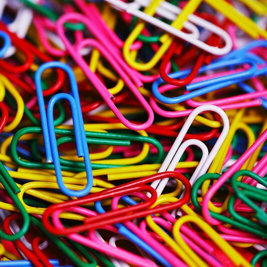 Penjepit Kertas Warna Warni Paper Clip Joyko Tebal Kuat Berkualitas Vinyl Paper Clip Klip Kertas