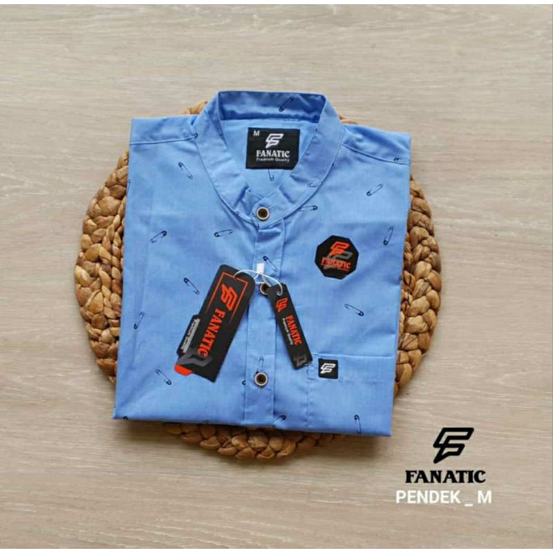 Kemeja Distro Pria Lengan Pendek buat cowok Ukuran S M  Motif Terbaru  murah 3second