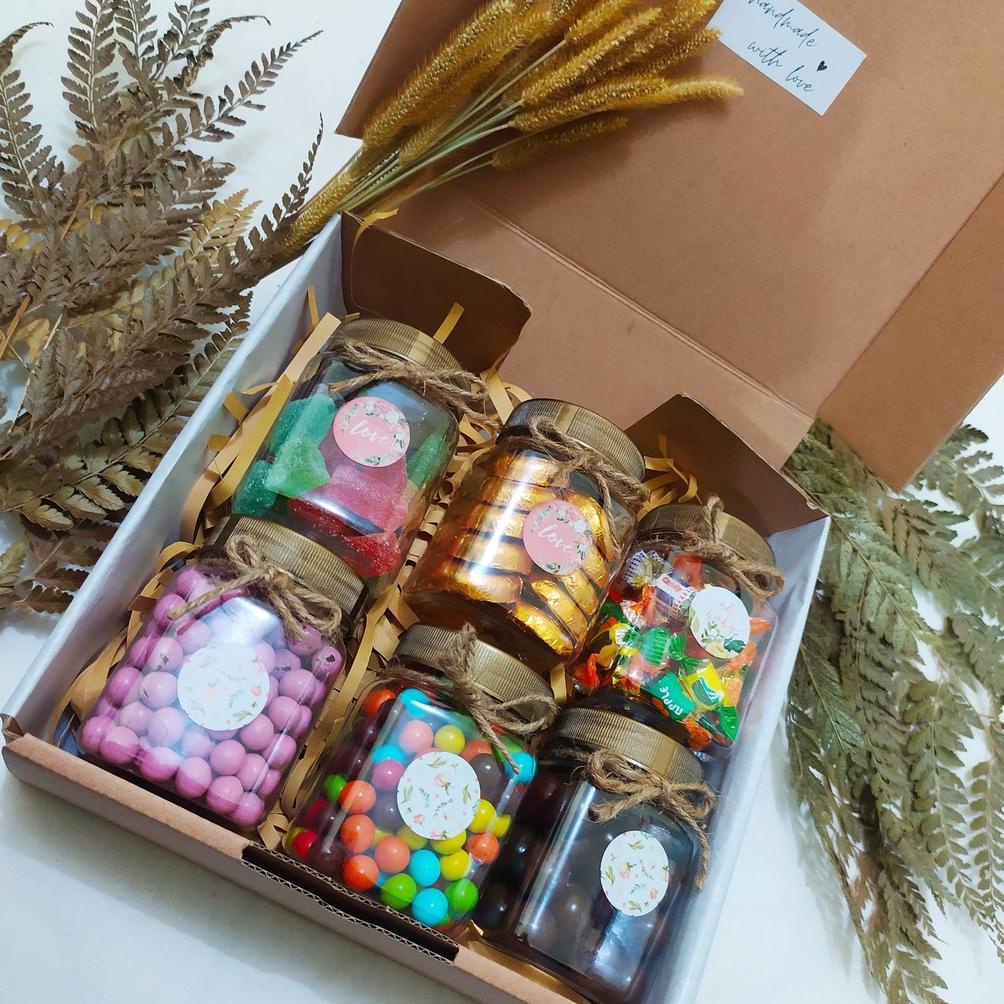 

Hampers Cokelat Special Hampers Makanan Snack Permen Murah Bingkisan Hari Raya Hampers Idul Fitri Natal Imlek Tahun Baru Valentine