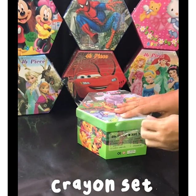 

Crayon set Isi 46 pcs segi enam heksagon