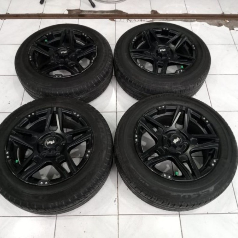 velek velg mobil bekas racing offroad r15x7 baut 5x114 ban 185/65/15