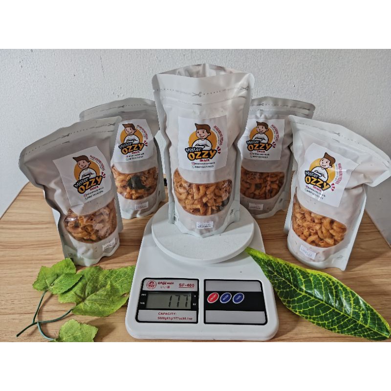 

2Xbtygneal Sakha Snack ) Makanan Ringan Makaroni Ulir Pedas 150 Gram Mister Ozzy Snack Cemilan Pedas