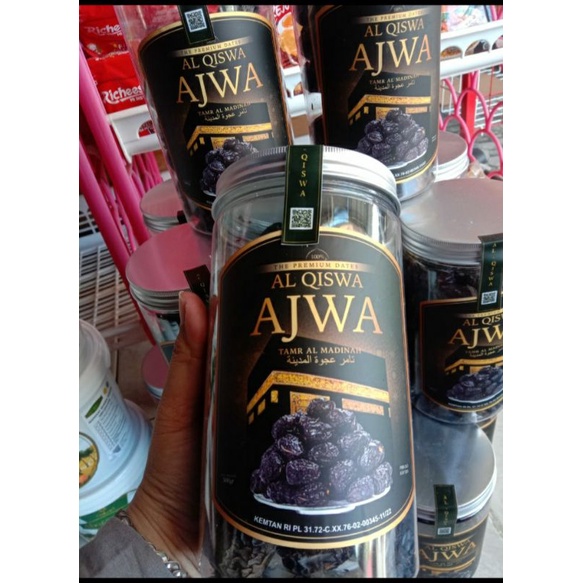 

kurma Ajwa premium