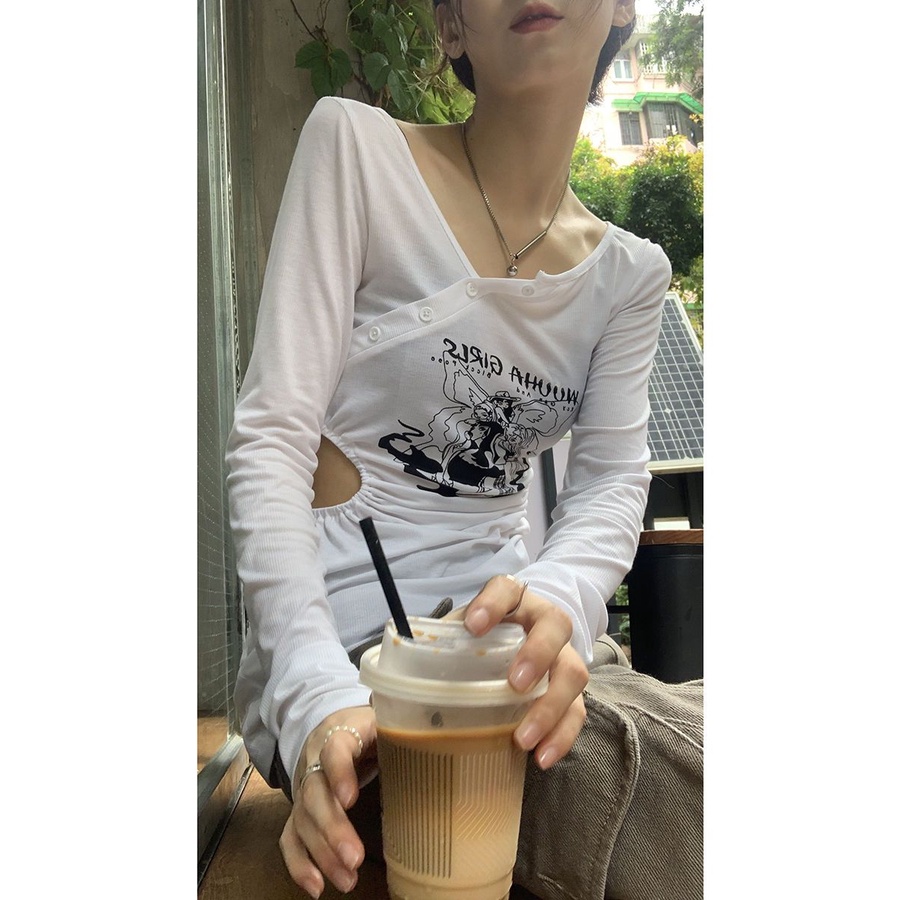 Red Modis Manis Keren Gadis Panas Slim Hem Irregular V-Leher Tabir Surya Hollow T-shirt Wanita 2022 Musim Panas Lengan Panjang Tipis Top