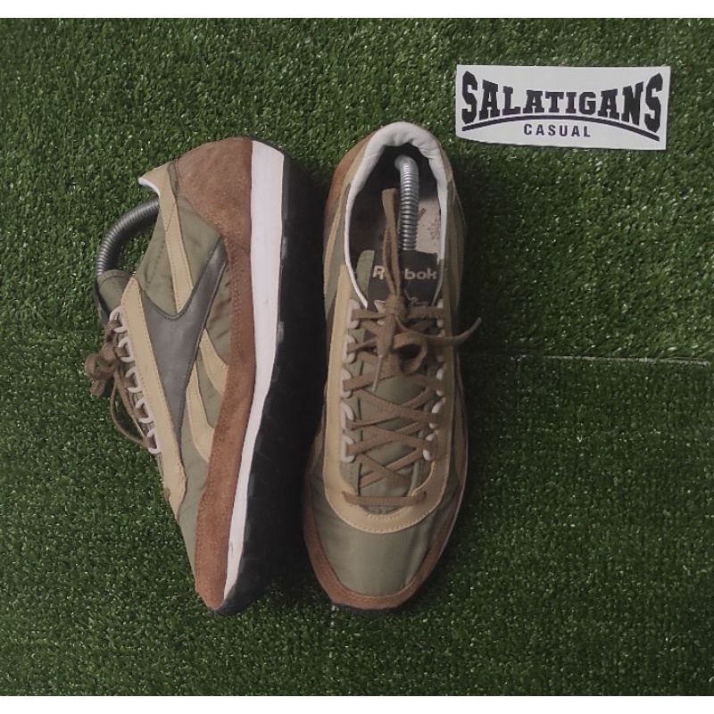 Reebok Aztec Green Brown