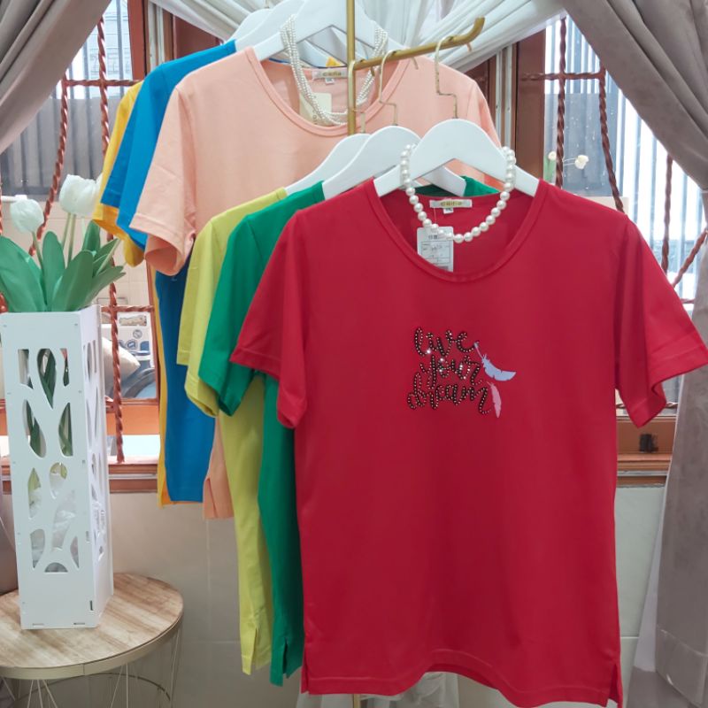 KAOS IMPORT WANITA XXL LD 104-108 (CALFIA) Kaos Blink Blink Import/ Kaos Wanita Blink Blink Import/ 