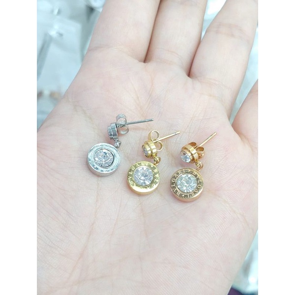 anting tusuk b*v*l*g*a*r*i wanita titanium anti karat anti luntur