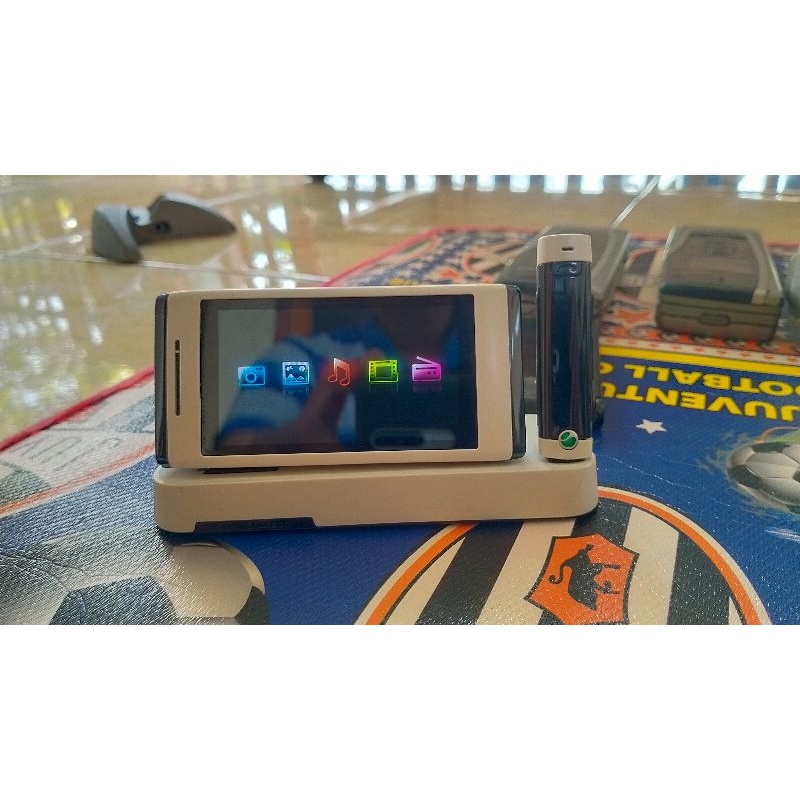 Sony ericsson aino u10i