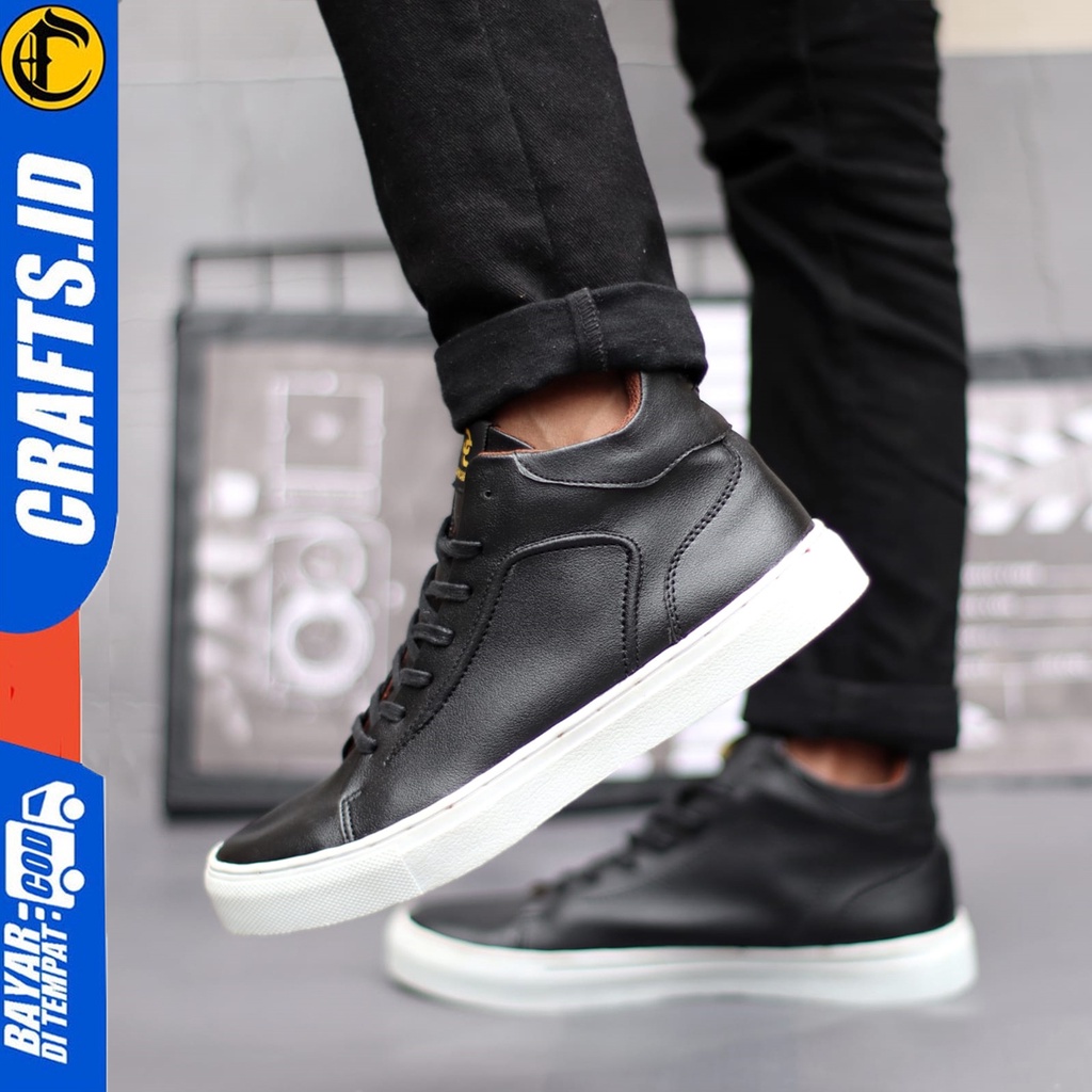 Sepatu Sneakers Casual Hitam Wingtif Pria Tali Kerja Crafts Rebelion