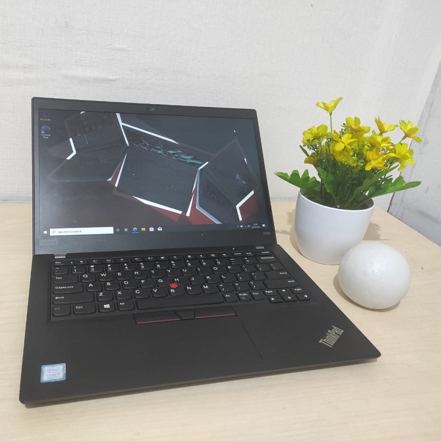 Laptop Lenovo Thinkpad X390 Core i5 Gen 8 NVMe 256GB Slim Bertenaga 13.3&quot; FHD Win 11 Pro Siap Pakai