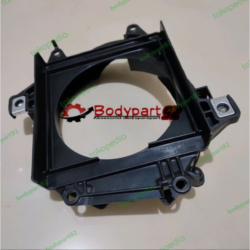 Cover dudukan Radiator PCX 160 Original