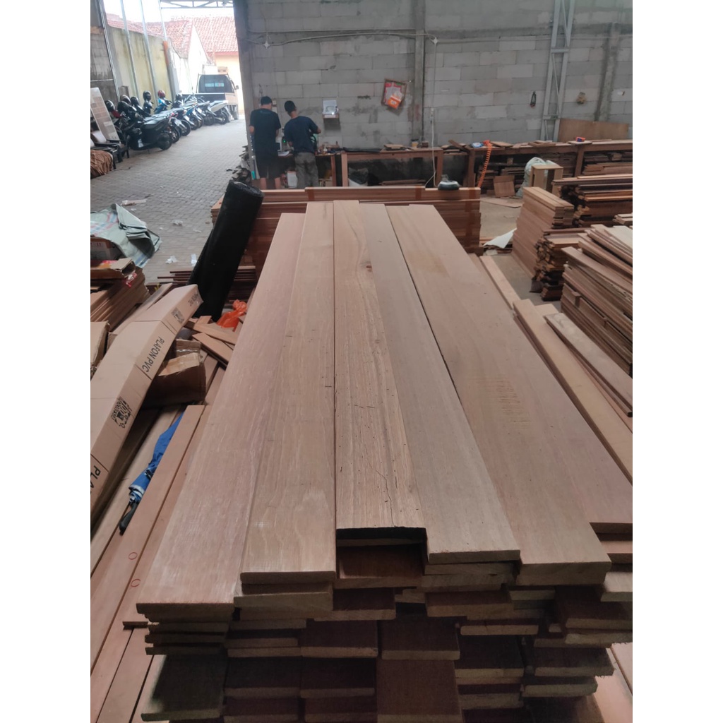 Decking Kayu Bengkirai 200 cm - Papan Bengkirai Kalimantan
