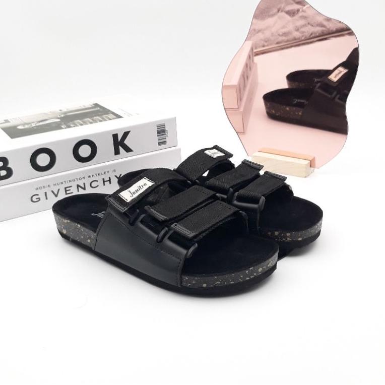 LANGSUNG ORDER CASUAL.BAG SANDAL PRIA KOREA UKURAN 39-44 FASHION ULZZANG SANDAL HITAM ROMA MUSIM PAN