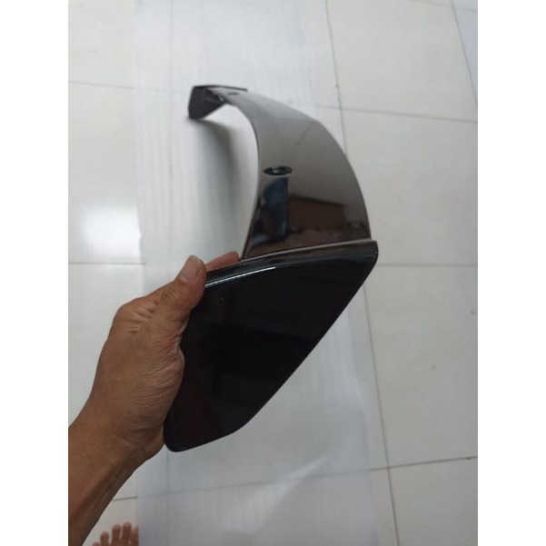 SPOILER SPIN PLUS LAMPU BAHAN PLASTIK ABS SPOILER CHEVROLET SPIN