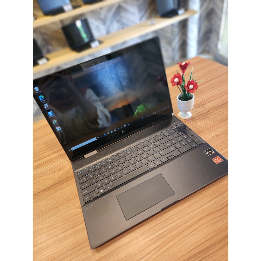 Laptop HP Envy X360 Ryzen 3