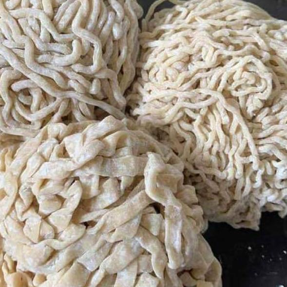 

[Terkece Se-RI] MIE MENTAH KERITING TELUR SUPER UNTUK MIE AYAM / BAKMIE PER 1 KG