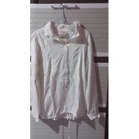 Kemeja Putih Wanita Triset