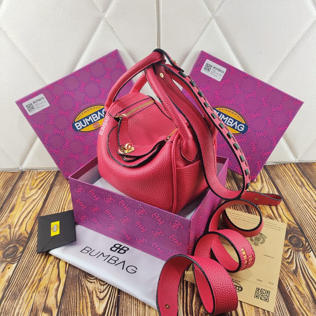 BUMBAG - TAS LIND TOGO IMPORT (FREEBOX) UK 21CM / TAS IMPORT - Tas wanita Li ndi bahan togo 21x20 - TAS IMPORT LINDE KEPANG JUMBO FREE BOX 2 TALI PREMIUM BAHAN KULIT JERUK MIRROR BAG GROSIRAN SLEMPANG SANDANG VIBELLESHOPBAGS 191554