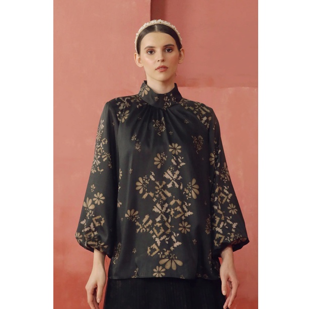 Khanum Puffy Blouse - Khaki, Black Benang jarum benangjarum XS S M L XL XXL buttonscarves series voa