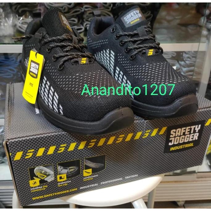 Sepatu Safety Jogger Fitz Black