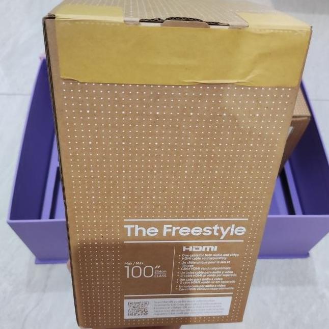 Samsung Smart Projector Sp-Lsp3Blaxxd With Powerbank & Travel Case Streethuupsstore