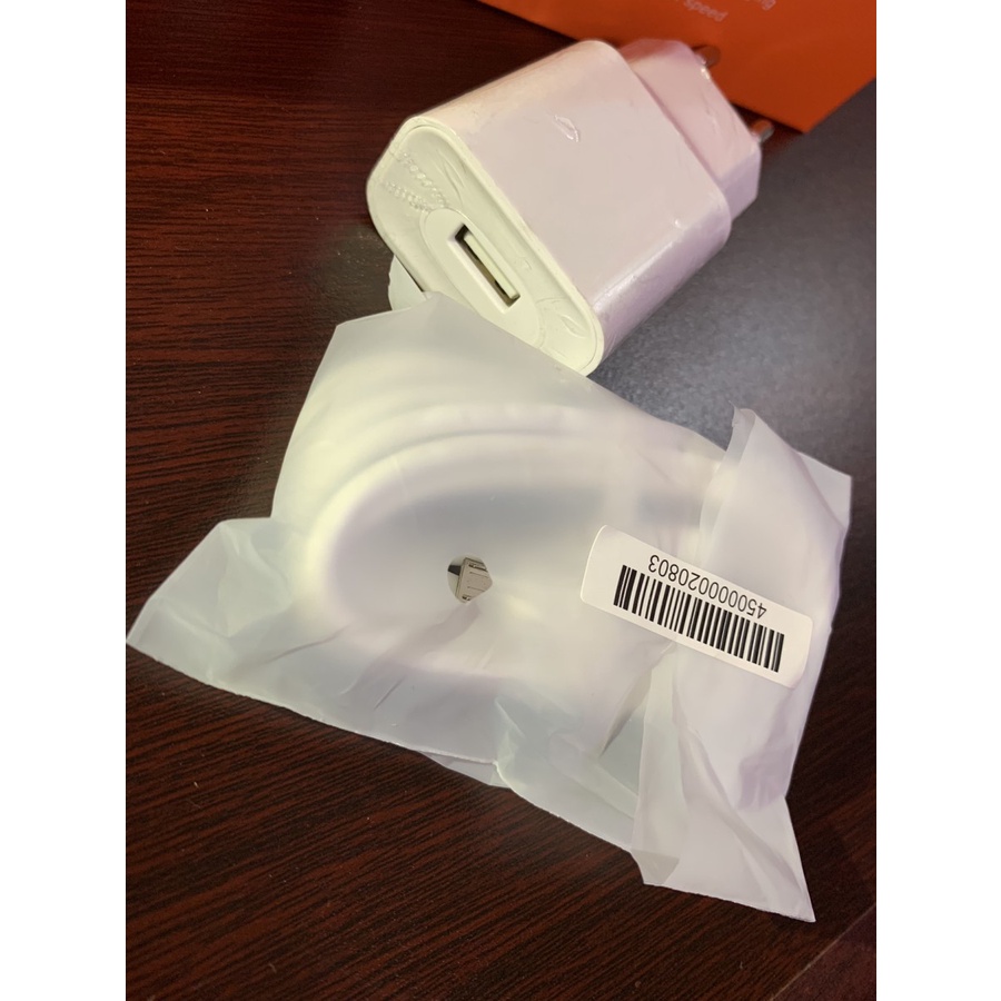 CHARGER XIAOMI ORIGINAL FAST CHARGING QC 3.0 5V 2.5A / 9V 2A FAST 18W