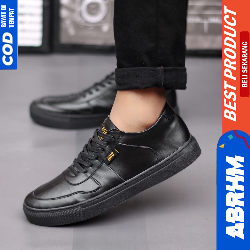 ABRHM X AUGUST Sepatu Kasual Pria Sepatu Pria Casual Sepatu Sneakers Kulit Syntetic Cowok/Cowo ORI Sepatu Kerja Kantor Semi Formal Kuliah Kondangan Gaya keren Kekinian Murah Terlaris