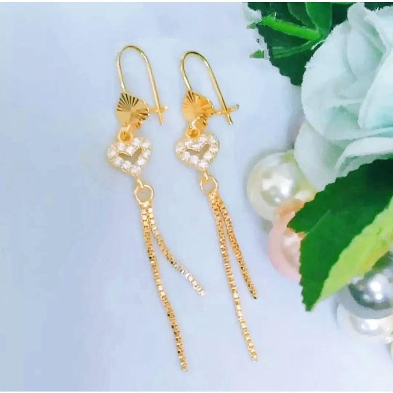 Anting Wanita Titanium Motif love Anti karat dan tidak Luntur