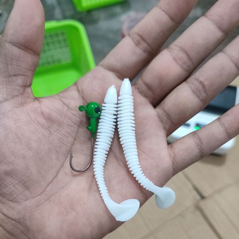 SOFT LURE CACING 7CM + HOOK 5GRAM