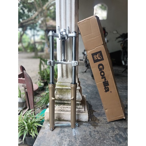 SHOCK DEPAN NINJA MERK GORILLA PNP HONDA MODEL NINJA RR